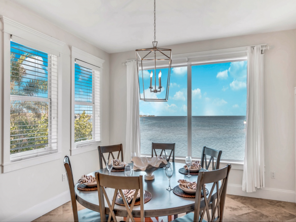 Anna Maria Direct Bay Front Luxury Vacation Home - Boat Dock